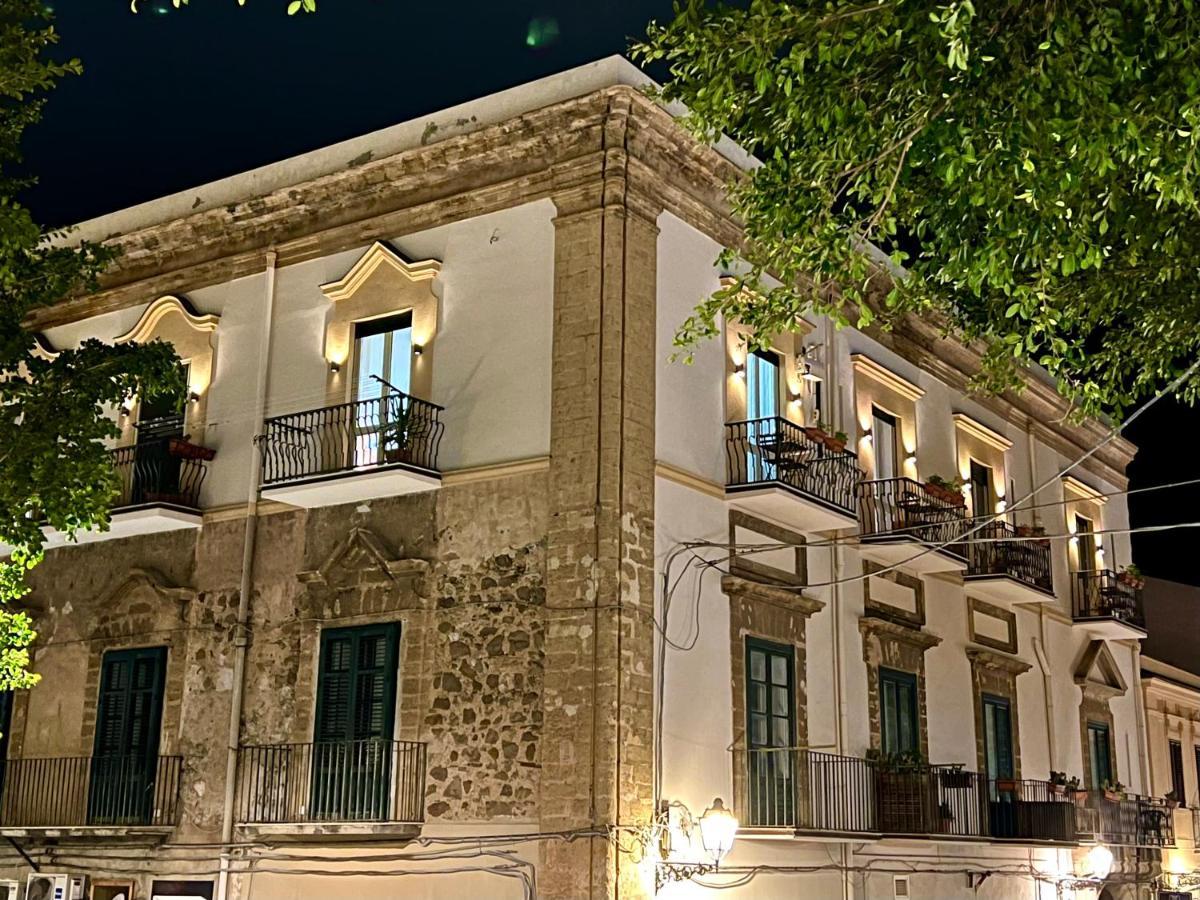 Cortile Umberto I Bed & Breakfast Cefalu Ngoại thất bức ảnh