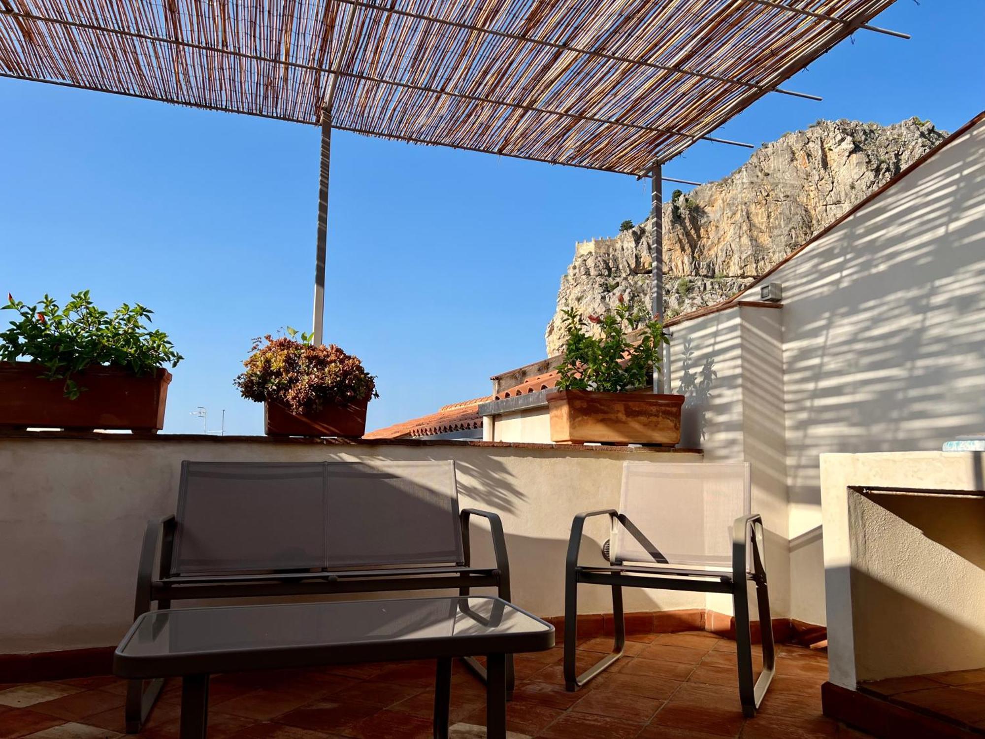 Cortile Umberto I Bed & Breakfast Cefalu Ngoại thất bức ảnh